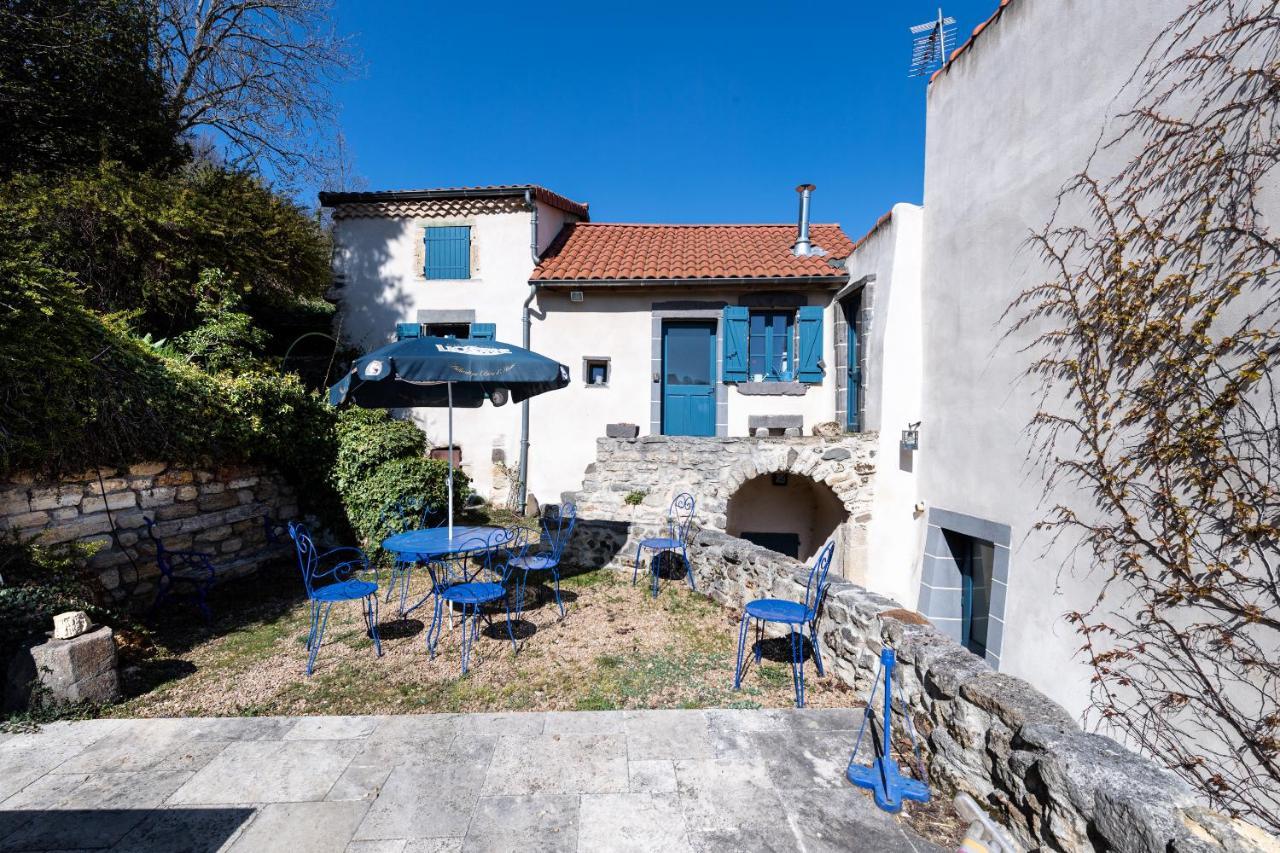 Grand Gite Du Bistrot D'Ici Saint-Saturnin (Puy-de-Dome) Exterior foto